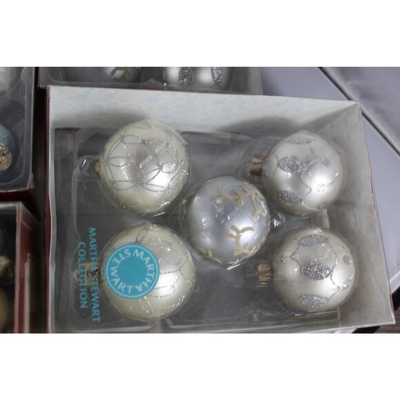 Martha Stewart Collection Christmas tree ball decoration lot of 75 ornaments - Picture 5 of 16